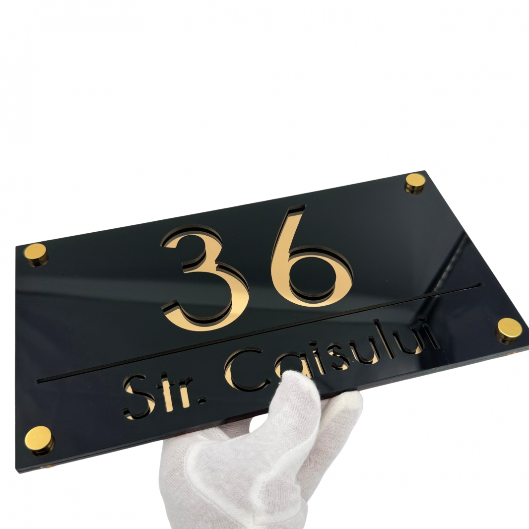 Plăcuță Adresă — Str. Caisului 36